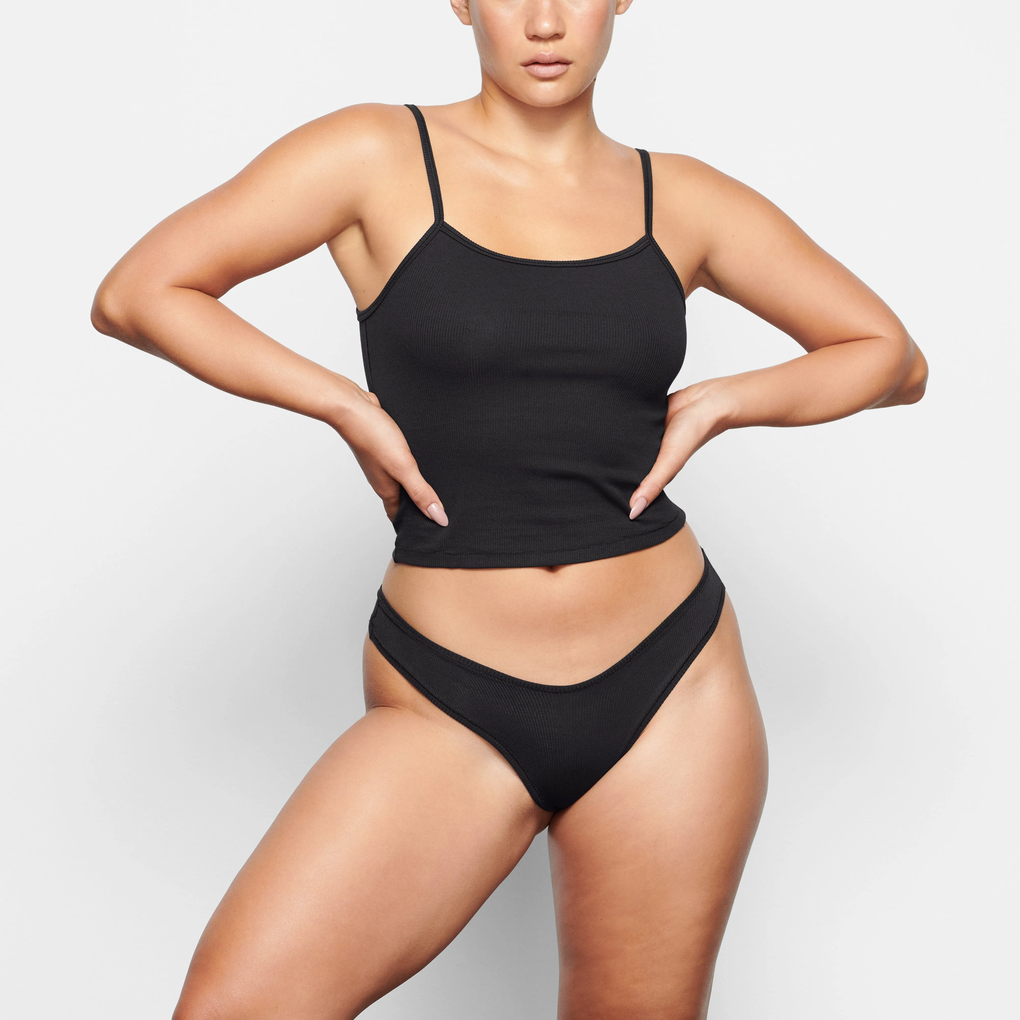 COTTON RIB DIPPED THONG | SOOT