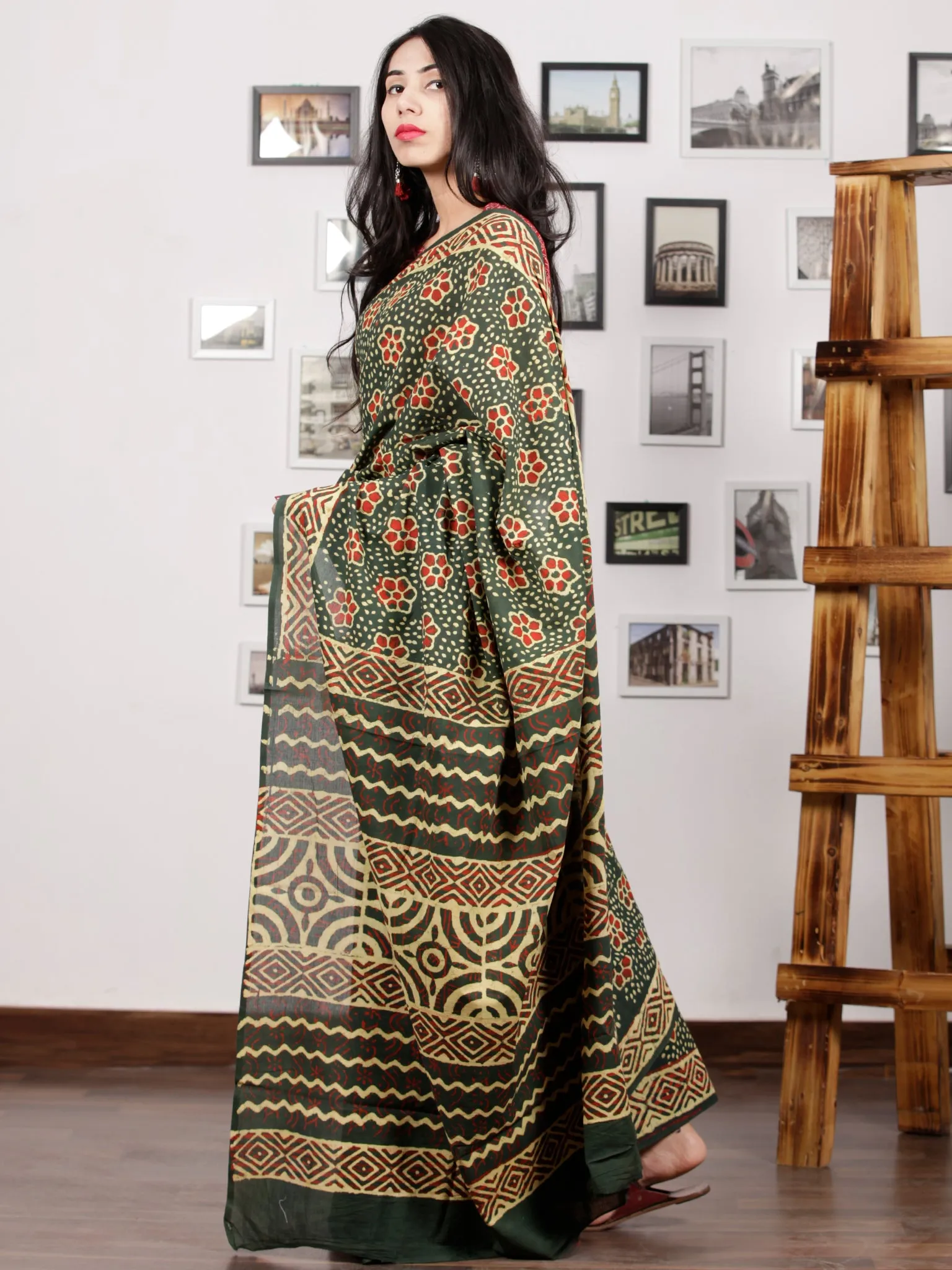 Green Red Yellow Hand Block Printed Cotton Mul Saree - S031703001