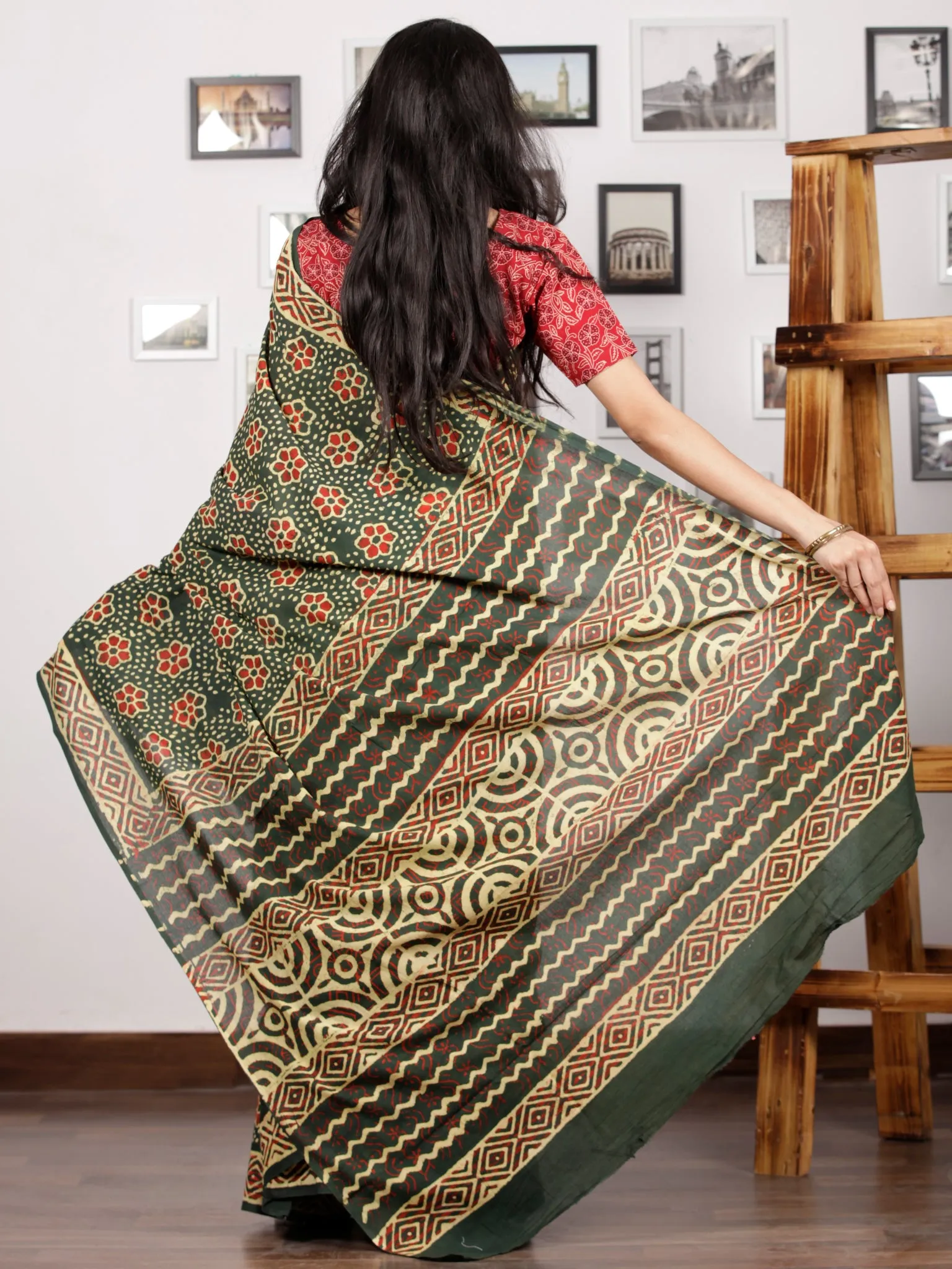 Green Red Yellow Hand Block Printed Cotton Mul Saree - S031703001