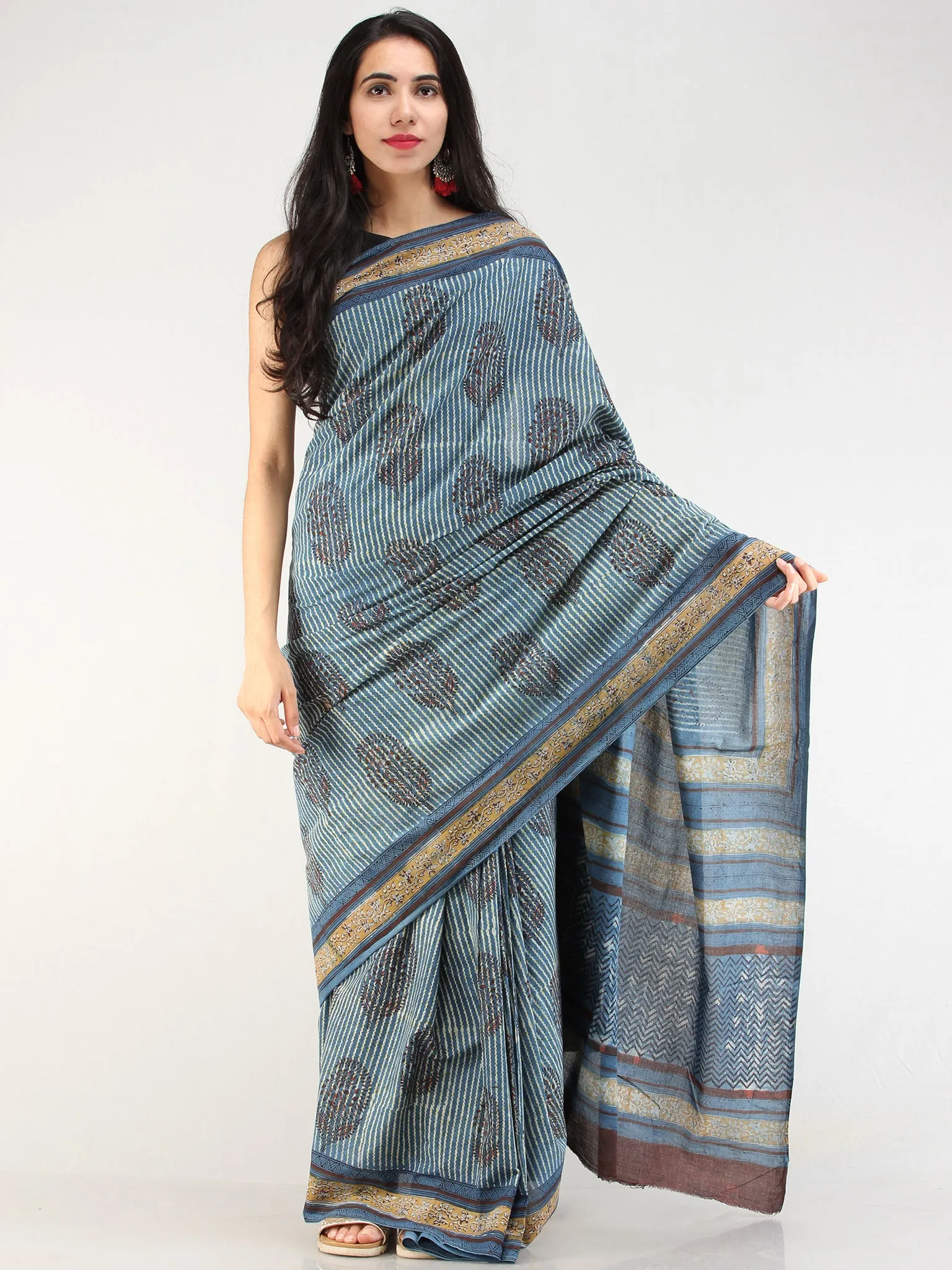 Indigo Mustard Offwhite Hand Block Printed  Cotton Mul Saree - s031704537