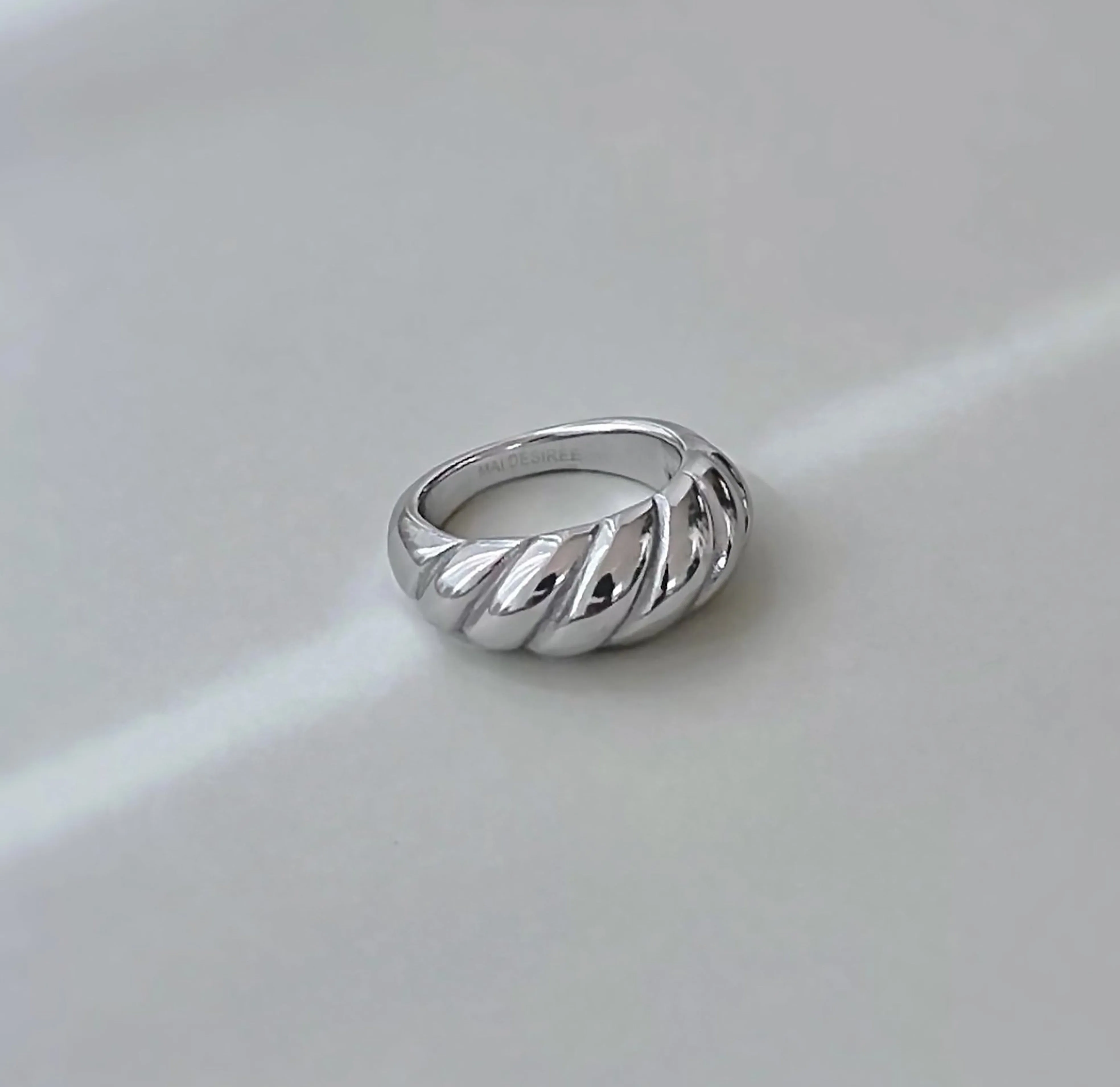 MARGAUX SILVER CROISSANT RING