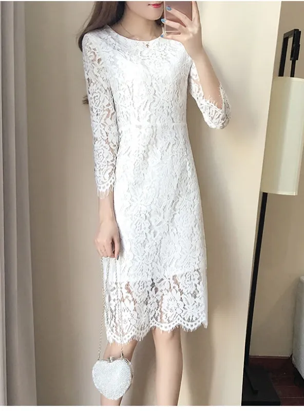 Round Neck Flare Sleeve Lace Dress