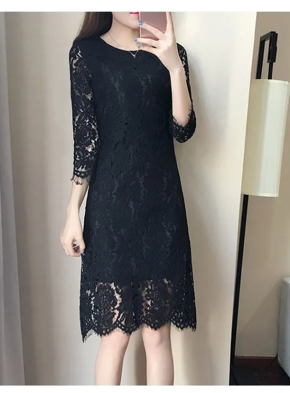 Round Neck Flare Sleeve Lace Dress