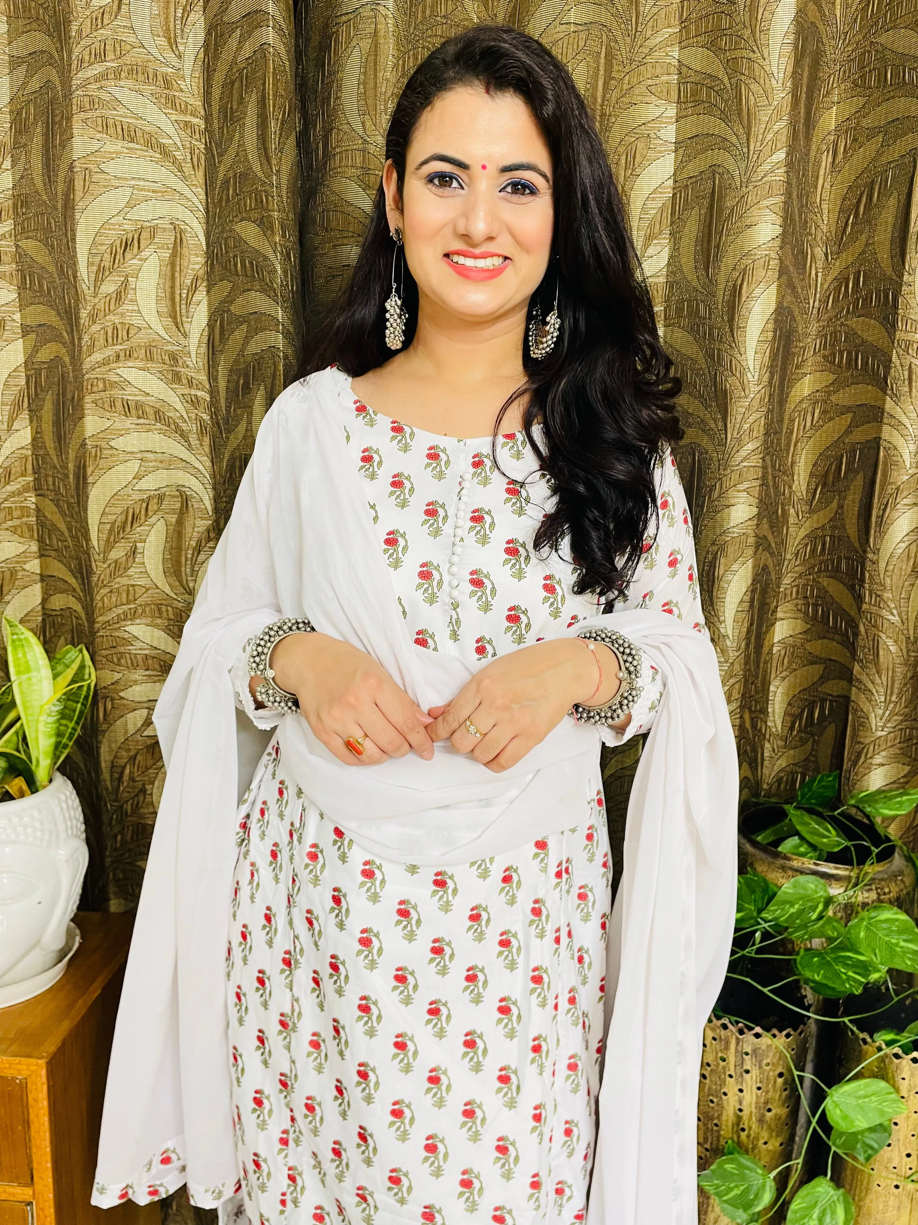 White Cotton Printed suit with attractive Lace Border